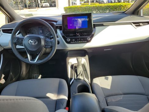 Used 2025 Toyota Corolla SE FWD image 15