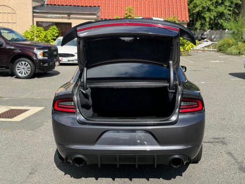 Used 2017 Dodge Charger R/T image 6