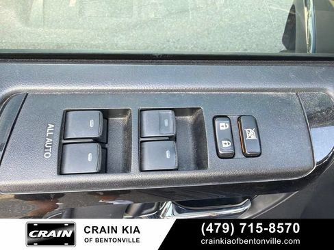 Used 2019 Toyota 4Runner TRD Off-Road AWD/4WD image 13