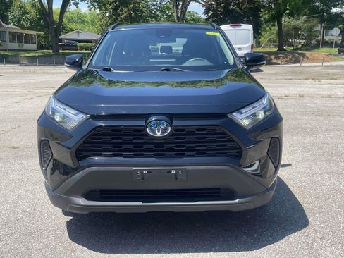 Used 2024 Toyota RAV4 XLE AWD/4WD image 12