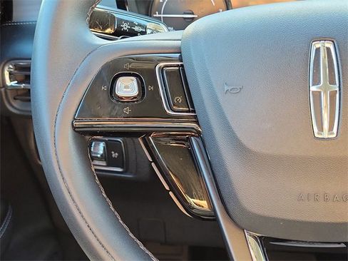 Certified 2022 Lincoln Corsair FWD image 14