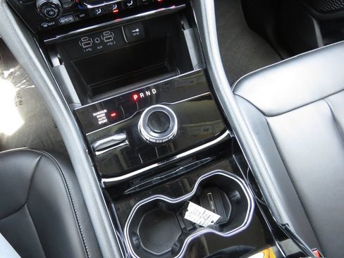 Used 2023 Jeep Grand Cherokee Limited AWD/4WD image 24