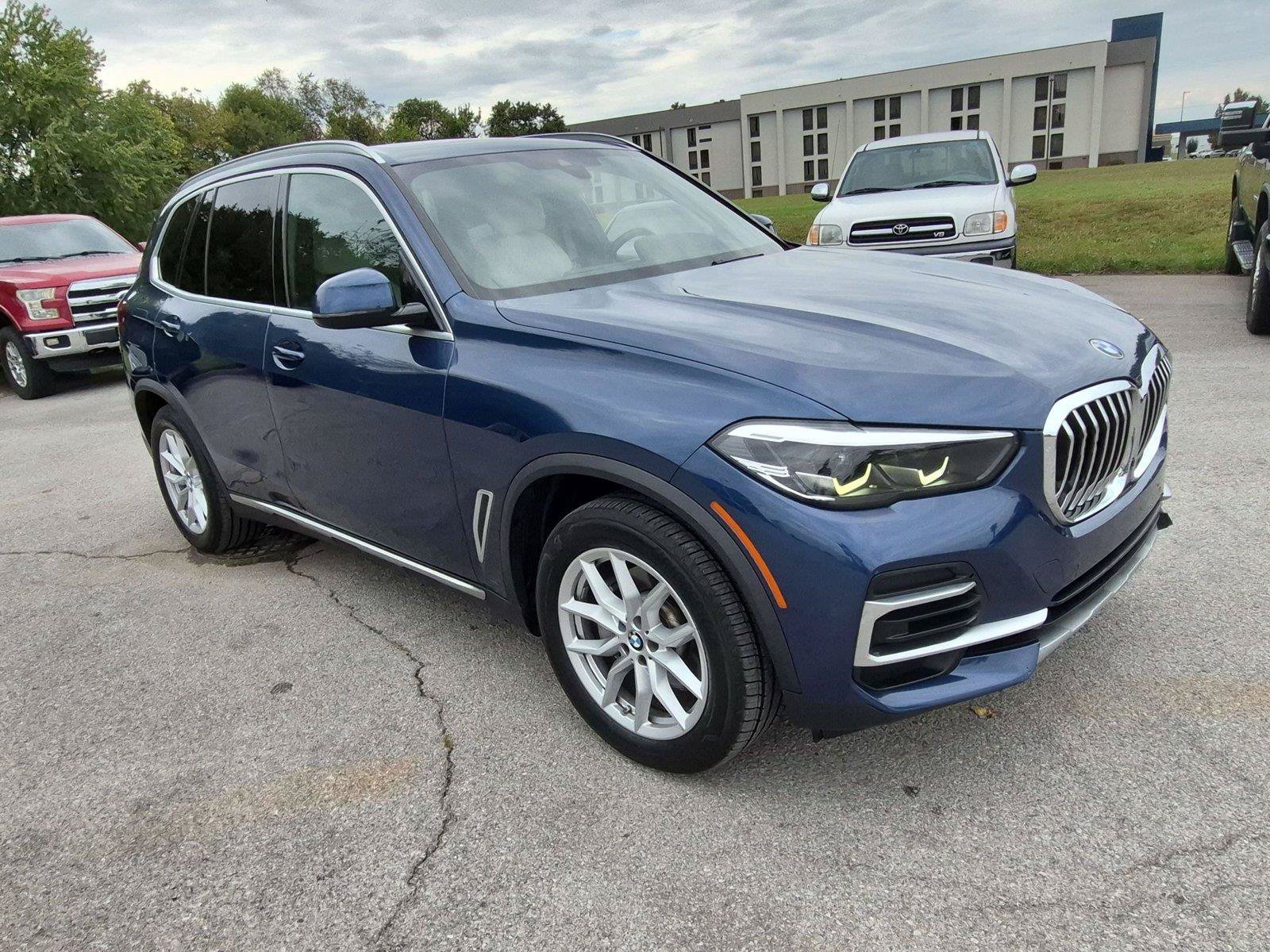 Used 2023 BMW X5 xDrive40i w/ Luxury Seating Package AWD/4WD image 7