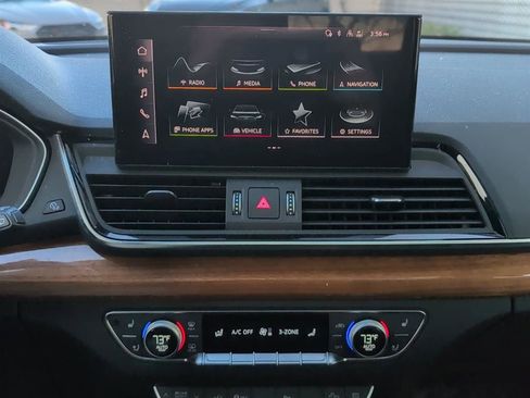 Used 2023 Audi Q5 e Premium Plus w/ Premium Plus Package image 11