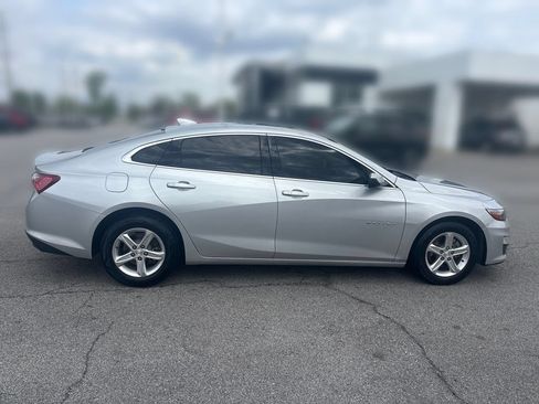 Used 2022 Chevrolet Malibu LT FWD image 8