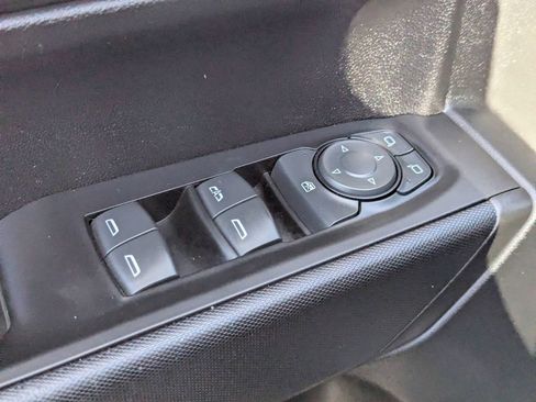 Used 2020 Chevrolet Silverado 1500 Custom w/ Custom Value Package RWD image 21