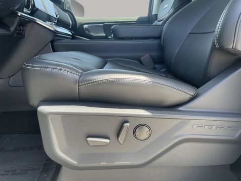 New 2027 Ford Expedition Platinum RWD image 22