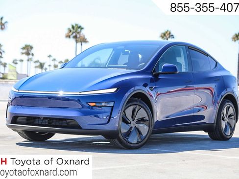 Used 2026 Tesla Model Y Long Range AWD/4WD image 1