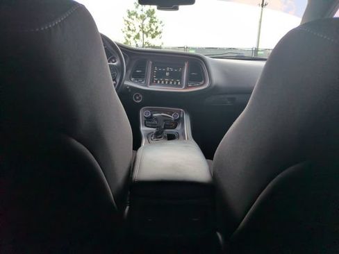 Used 2021 Dodge Challenger SXT RWD image 29