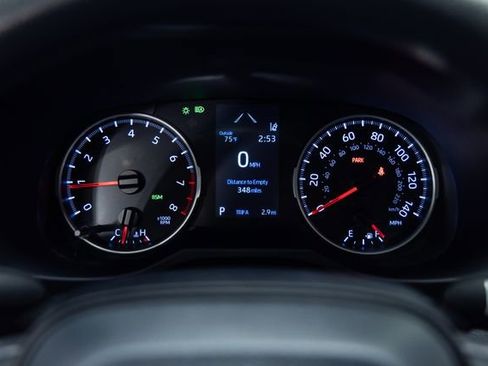 Used 2022 Toyota RAV4 XLE image 2