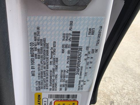 Used 2017 Ford Fusion Titanium image 30