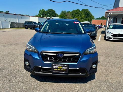 Used 2019 Subaru Crosstrek 2.0i Premium AWD/4WD image 2