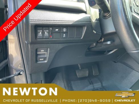 Used 2024 Honda Odyssey EX-L image 9