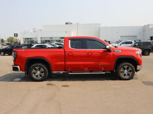 Used 2020 GMC Sierra 1500 SLE w/ SLE Value Package AWD/4WD image 8