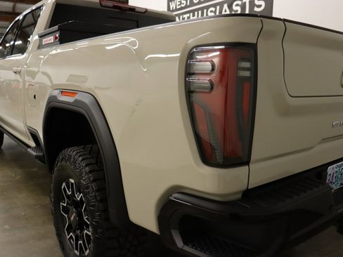 Used 2026 GMC Sierra 2500 AT4X AWD/4WD image 16