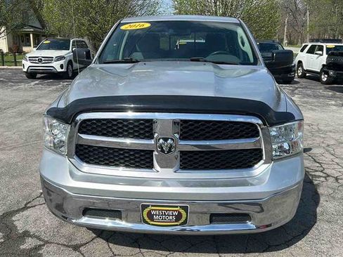 Used 2016 RAM 1500 Classic SLT AWD/4WD image 3