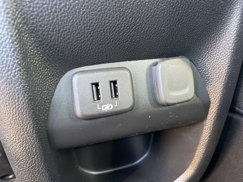 Used 2021 Chevrolet Colorado Z71 image 14