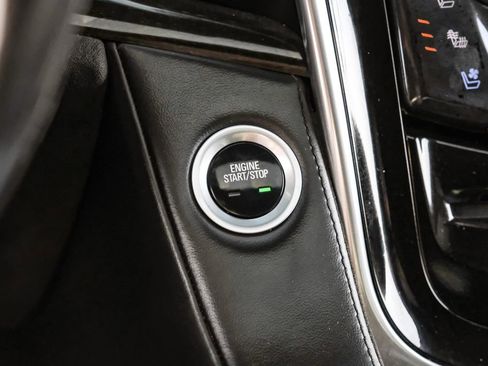 Used 2019 Cadillac Escalade Platinum image 19