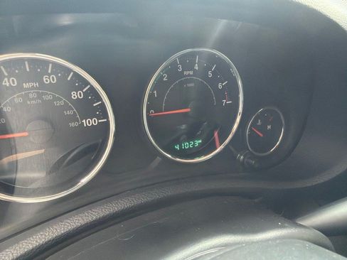 Used 2018 Jeep Wrangler Unlimited Sahara AWD/4WD image 14