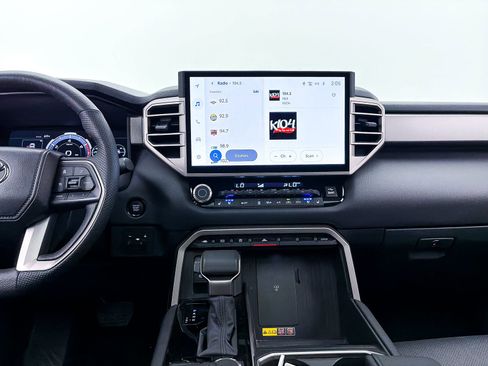 Used 2025 Toyota Tundra Limited image 8