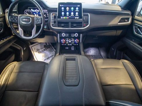 Used 2021 GMC Yukon SLT w/ SLT Luxury Plus Package image 12