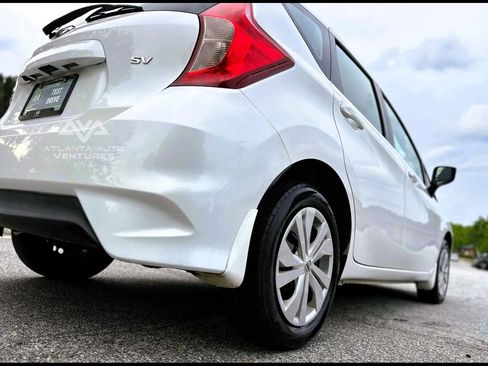 Used 2018 Nissan Versa Note SV image 18