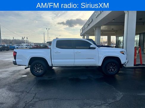 Used 2020 Toyota Tacoma SR5 image 3
