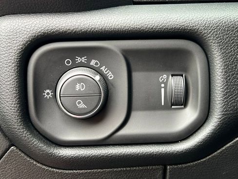 Used 2022 RAM 1500 Big Horn w/ Built-to-serve Edition AWD/4WD image 22