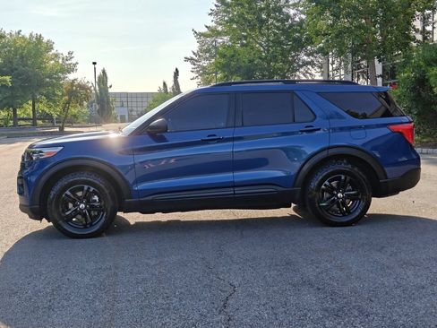 Used 2020 Ford Explorer XLT AWD/4WD image 6