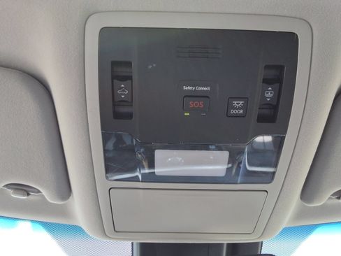 Used 2018 Lexus RX 450h AWD w/ Luxury Package image 19