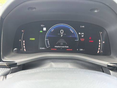 Certified 2025 Toyota Camry SE FWD image 11