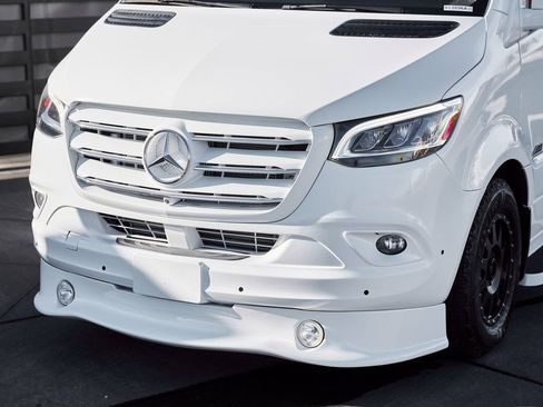 Used 2019 Mercedes-Benz Sprinter 144 image 6