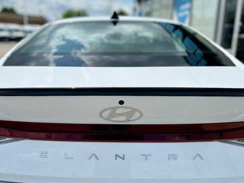 Used 2025 Hyundai Elantra Sport w/ Cargo Package FWD image 10