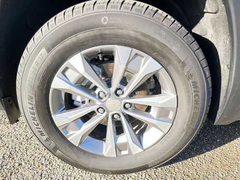 Used 2025 Chevrolet Equinox LT image 30