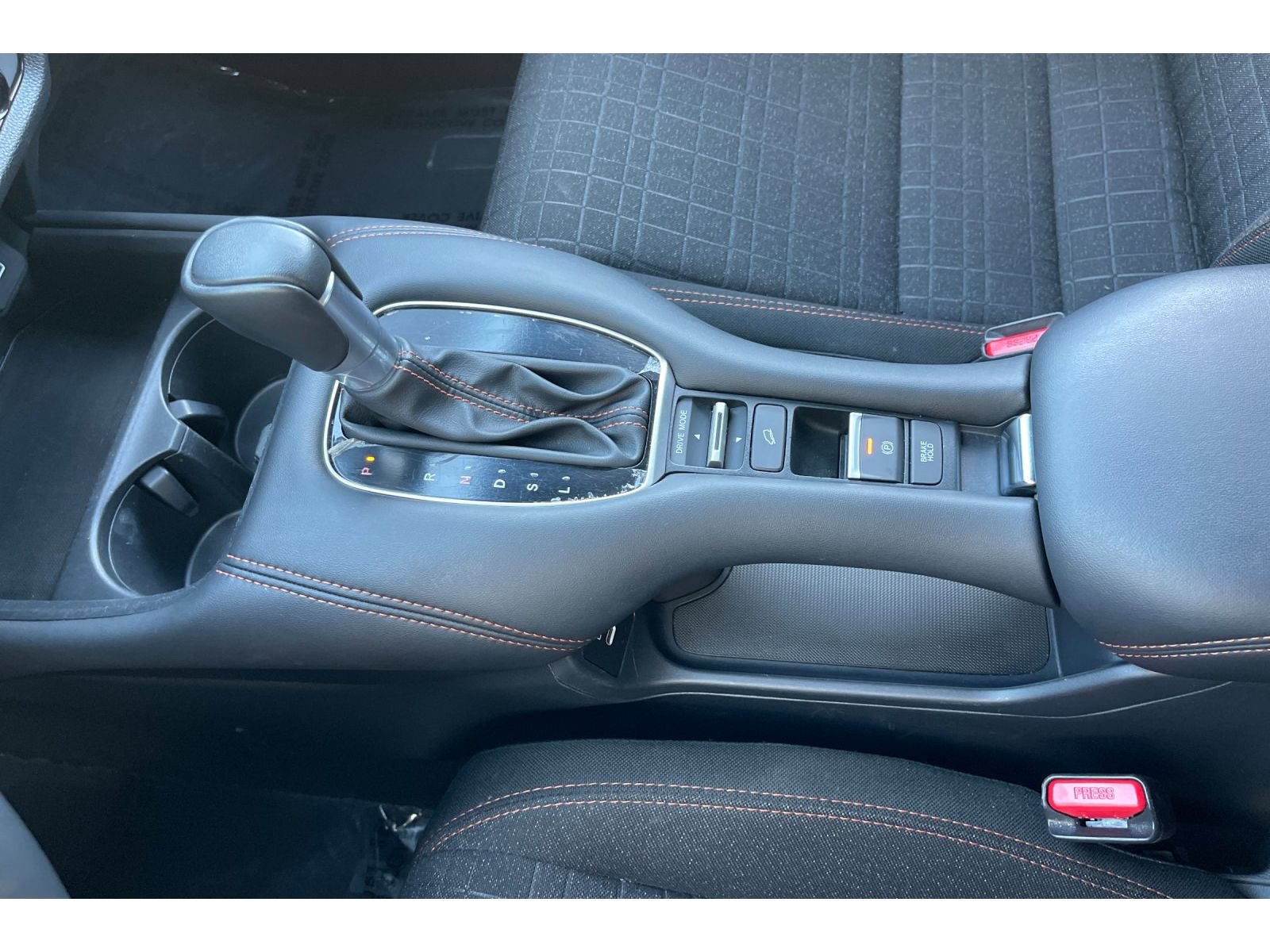 Certified 2025 Honda HR-V Sport image 30