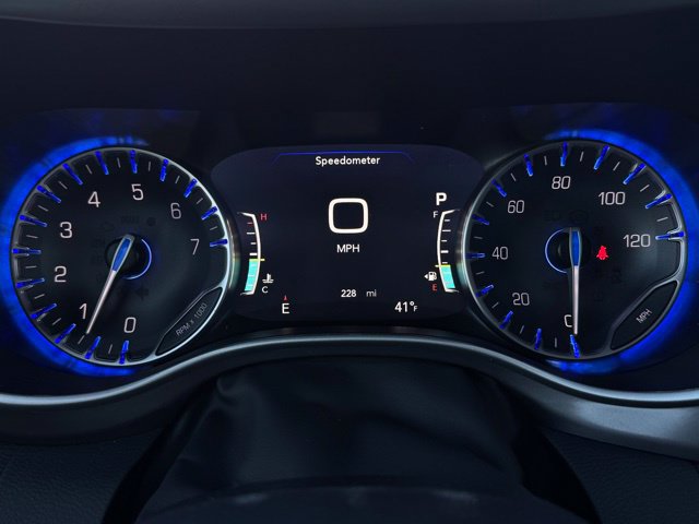 New 2026 Chrysler Pacifica Select AWD/4WD image 37
