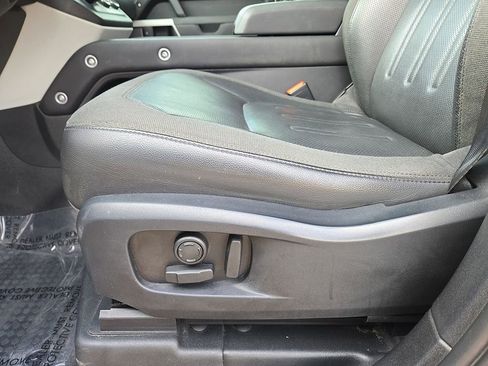 Used 2021 Land Rover Defender 110 SE image 24