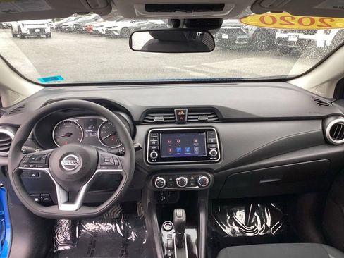 Used 2020 Nissan Versa S FWD image 15