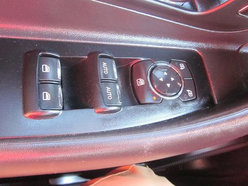 Used 2013 Ford Taurus Limited image 26