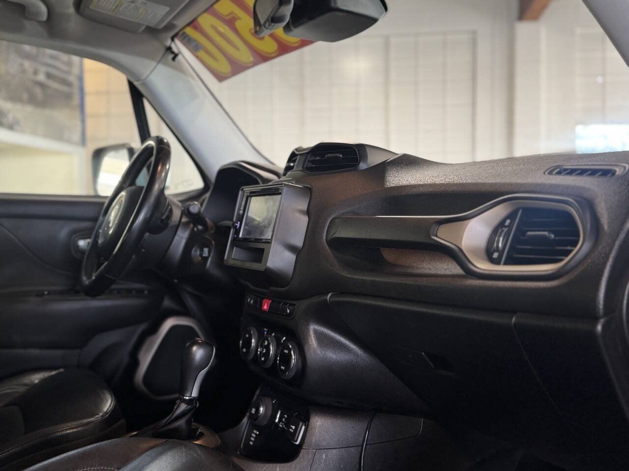 Used 2015 Jeep Renegade Limited w/ Safety & Security Group I AWD/4WD image 5