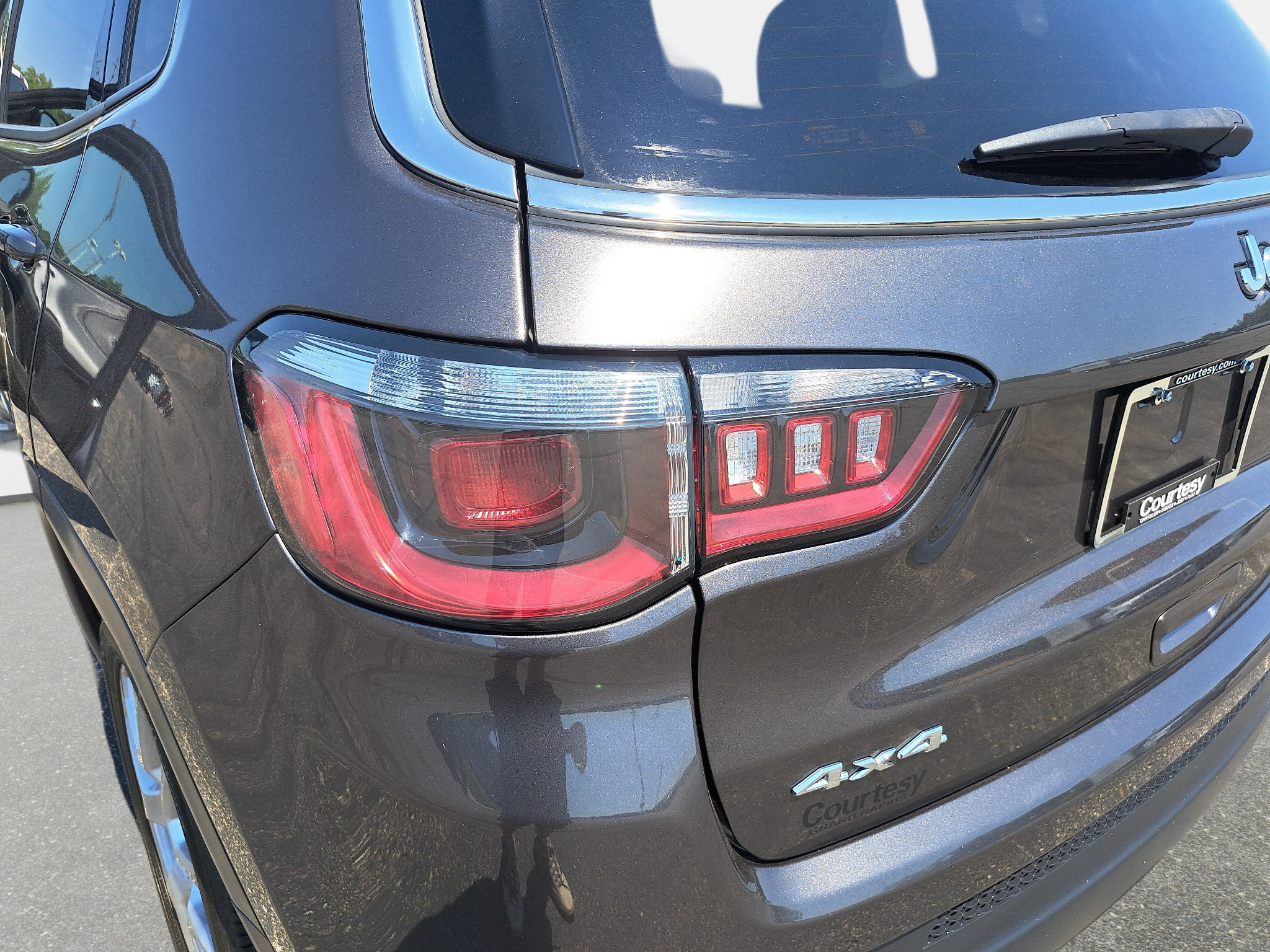 Certified 2022 Jeep Compass Latitude AWD/4WD image 31