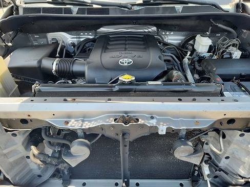 Used 2013 Toyota Tundra 4x4 CrewMax w/ TRD Off-Road Pkg image 27