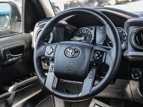 Used 2023 Toyota Tacoma TRD Sport AWD/4WD image 16
