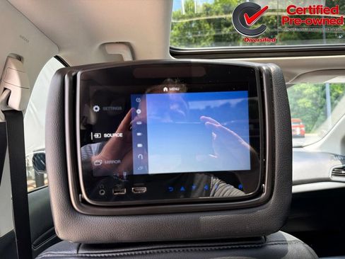 Used 2022 Ford Edge Titanium w/ Equipment Group 301A AWD/4WD image 50