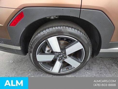 Used 2025 Hyundai Santa Fe Limited FWD image 14