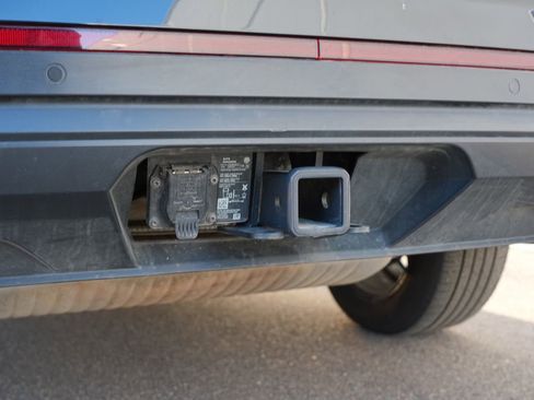 Used 2025 Volkswagen Atlas SE image 28