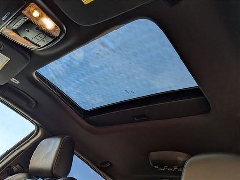 Certified 2024 Dodge Durango GT image 29