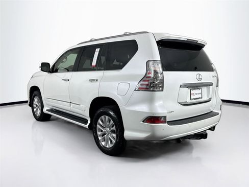 Used 2014 Lexus GX 460 w/ Premium Package AWD/4WD image 13