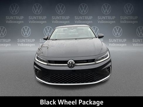 New 2026 Volkswagen Jetta SE FWD image 9