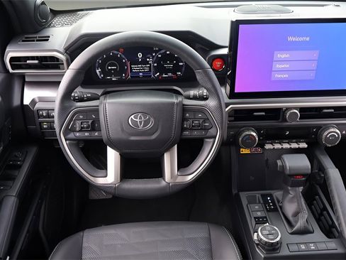 Certified 2025 Toyota 4Runner TRD Off-Road Premium image 17